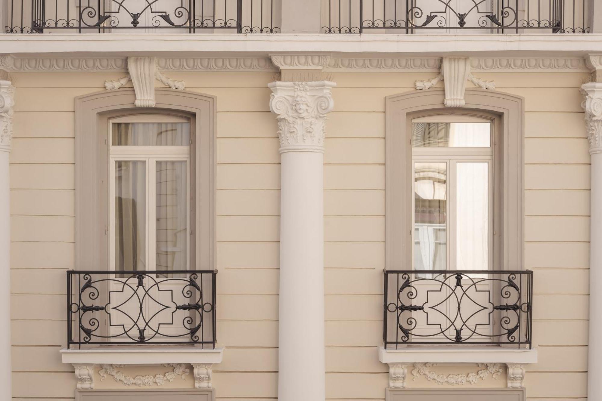 Zenith Premium Suites Солун Екстериор снимка