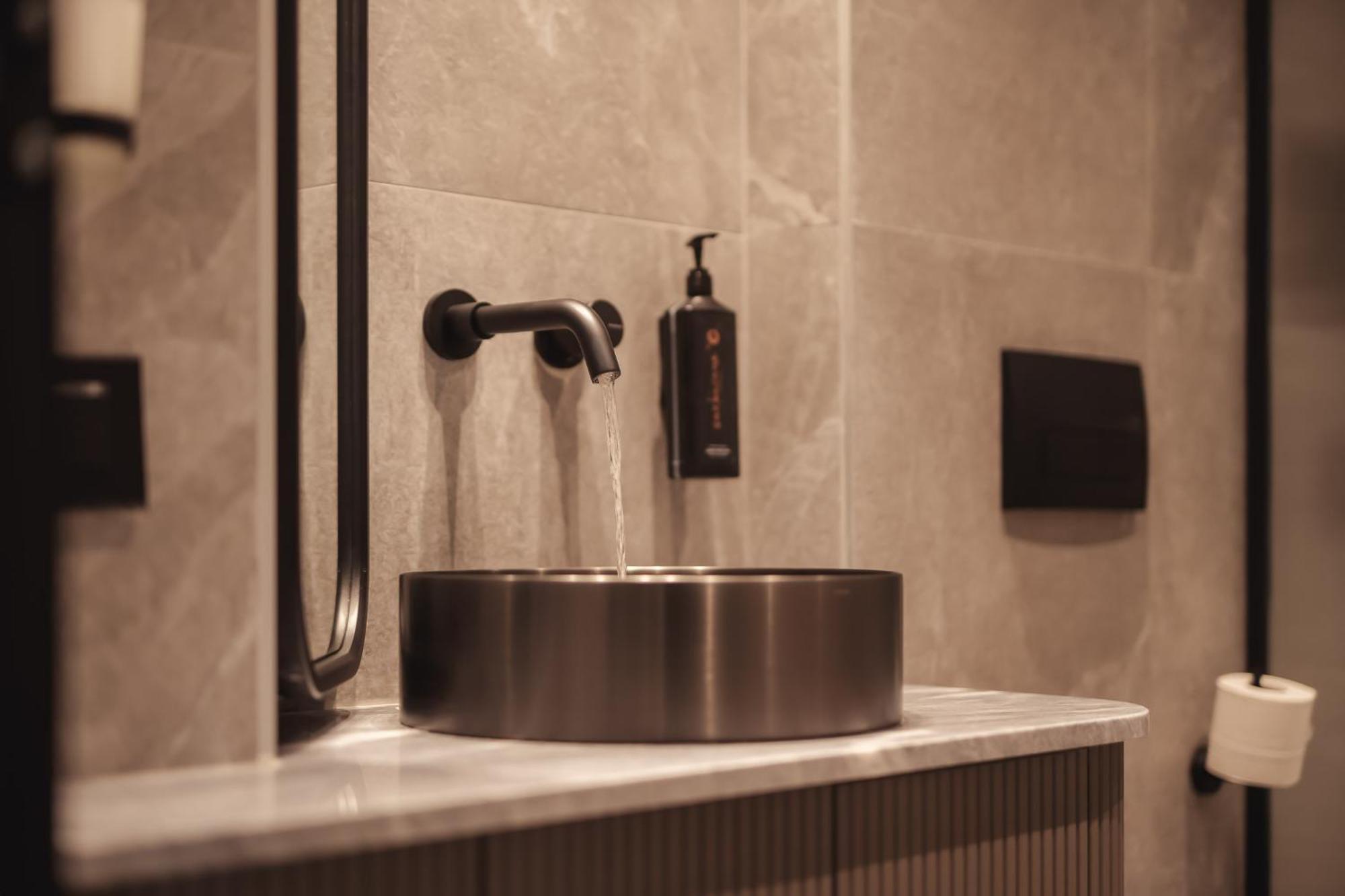 Zenith Premium Suites Солун Стая снимка